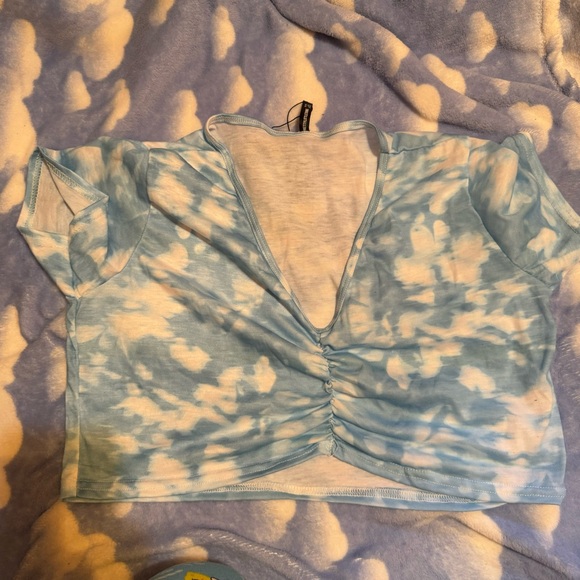 Pretty little thing crop top - Picture 1 of 2